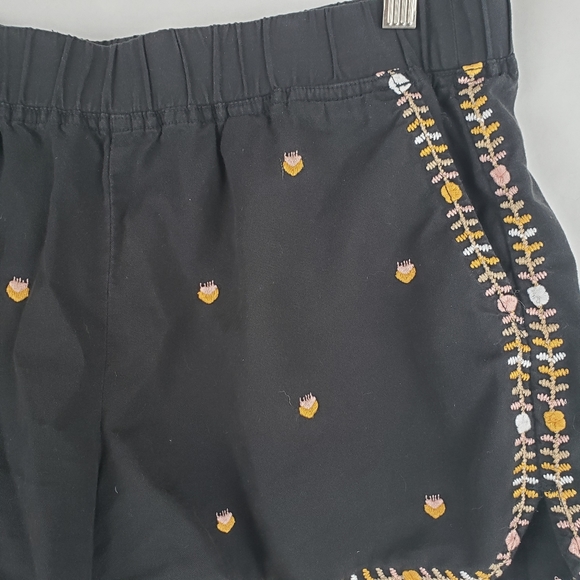 Madewell Embroidered Spring Time Pull-On Shorts Size Med Pockets  Black - Picture 5 of 8